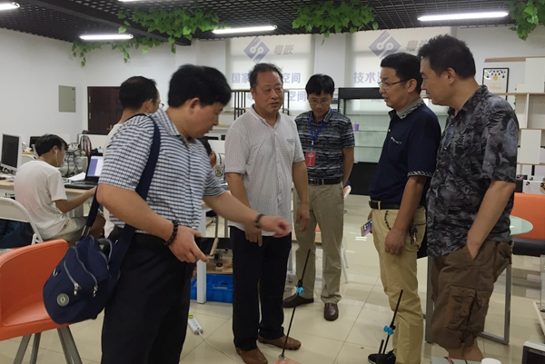 图5.湖南赛区组委会亲临球探巡视1_副本.jpg